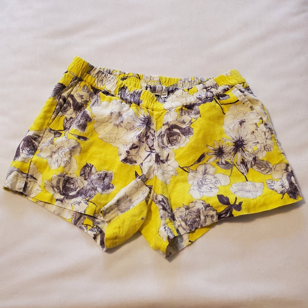 Kut From the Kloth Yellow Floral Shorts